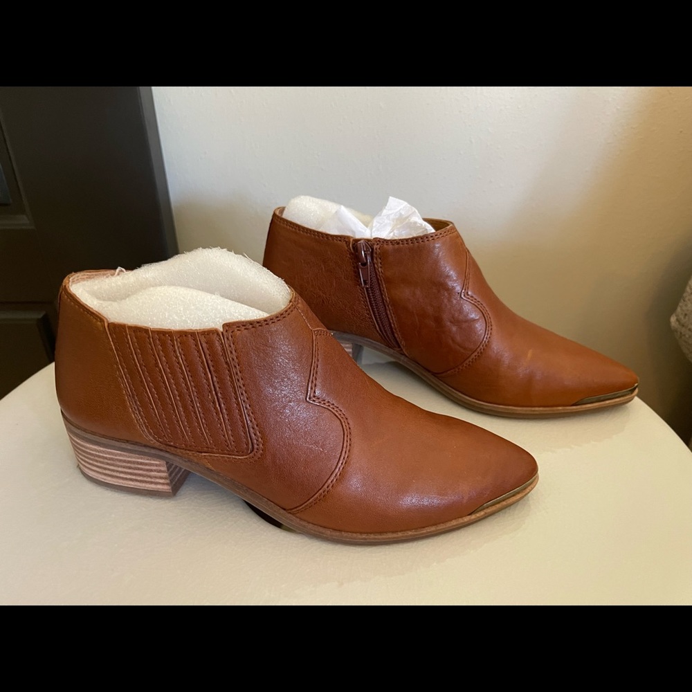 Lucky Brand Medium Brown Booties